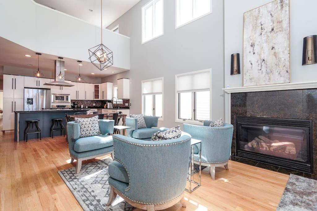 فيلا Eclectic Stylish And Cozy Milwaukee Unit المظهر الخارجي الصورة