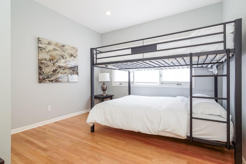 فيلا Eclectic Stylish And Cozy Milwaukee Unit المظهر الخارجي الصورة