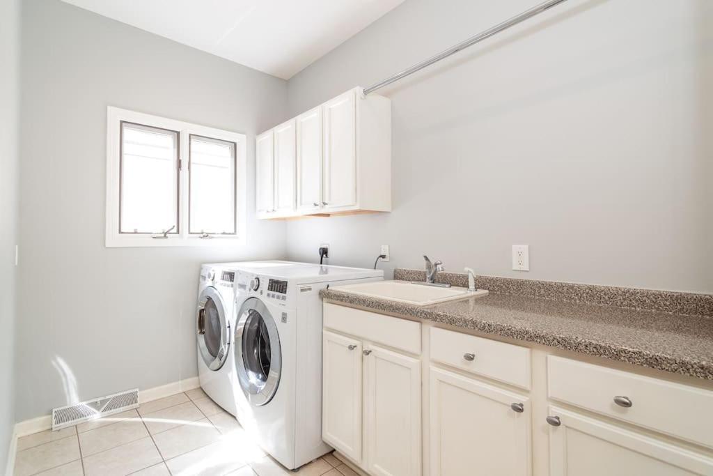 فيلا Eclectic Stylish And Cozy Milwaukee Unit المظهر الخارجي الصورة
