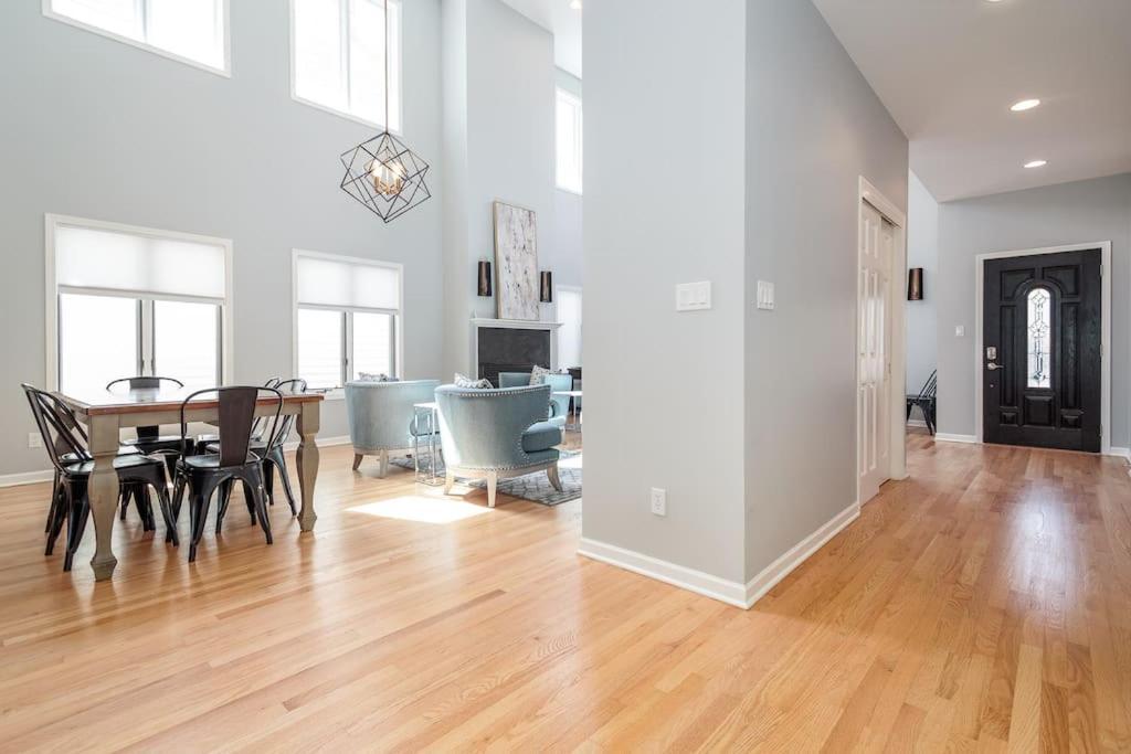 فيلا Eclectic Stylish And Cozy Milwaukee Unit المظهر الخارجي الصورة