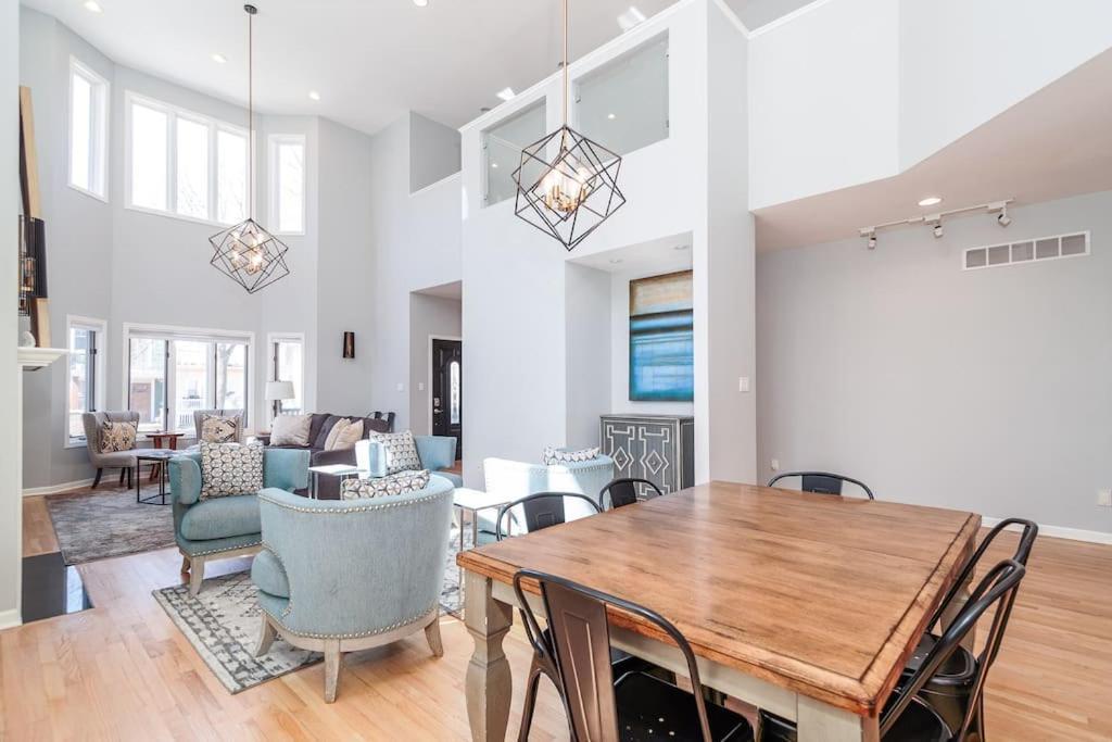 فيلا Eclectic Stylish And Cozy Milwaukee Unit المظهر الخارجي الصورة